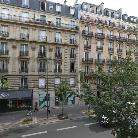 Pleasant T2 With View Near Montmartre